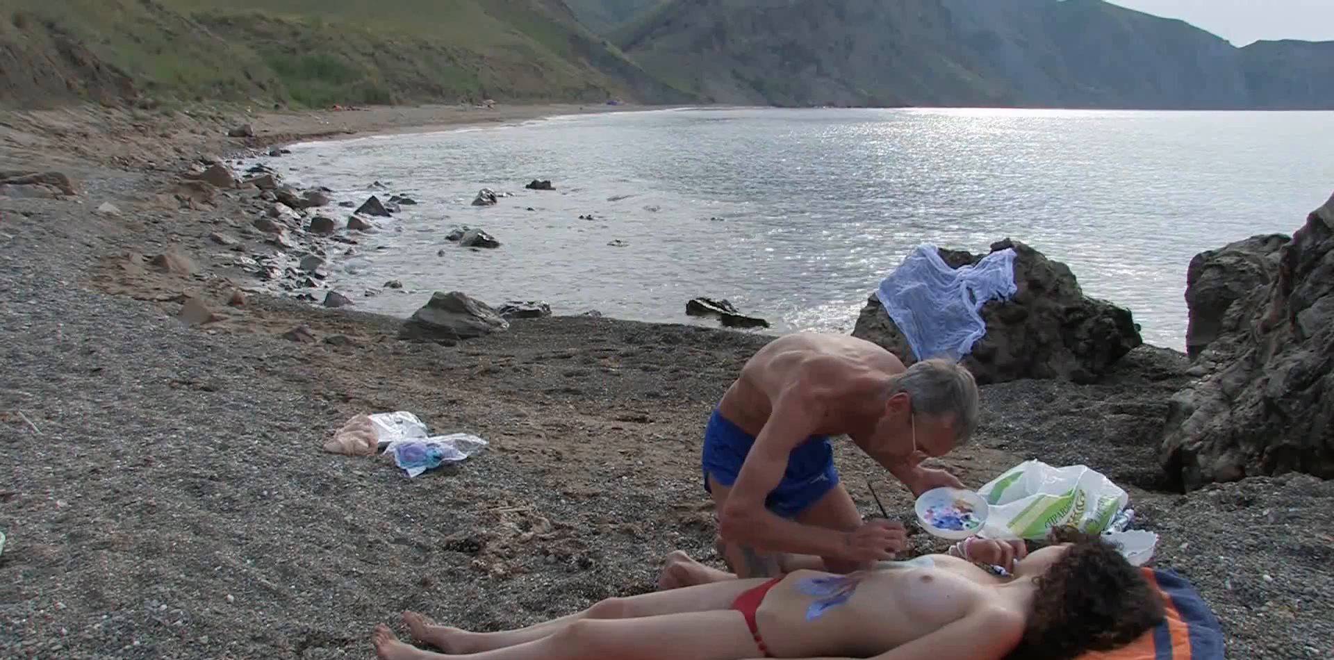 Body Art Nudist Beach. Part 1 - 2